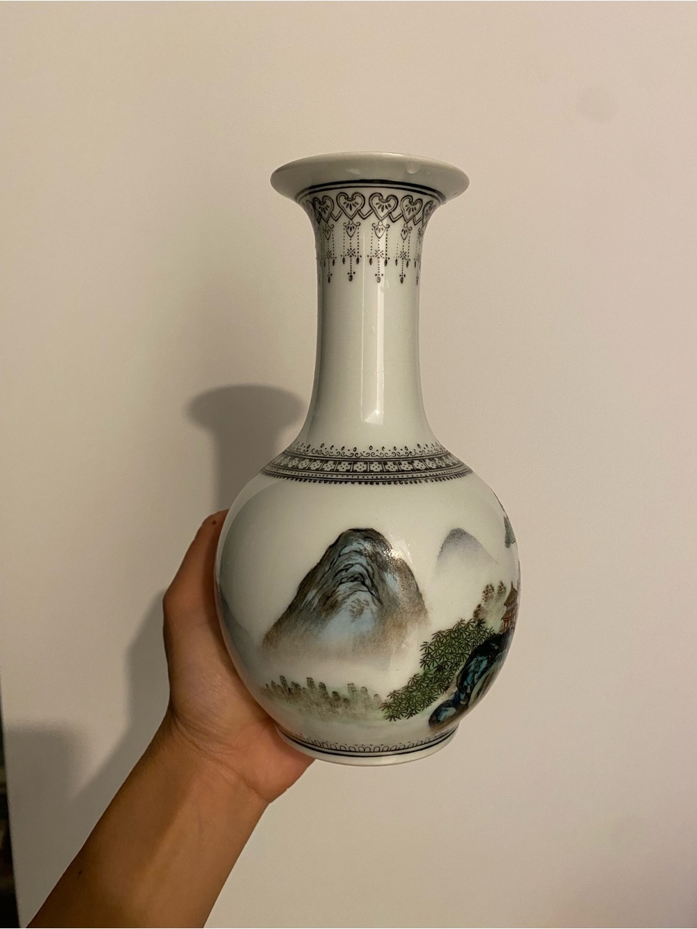 Vintage Chinese Jingdezhen rose vase hand painted porcelain design